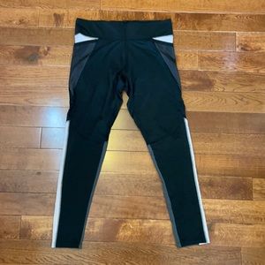 PINK Victoria’s Secret Ultimate Leggings